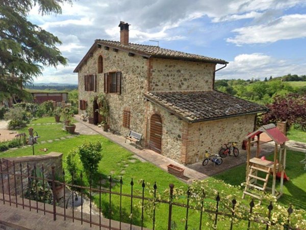 casa indipendente in vendita a Siena in zona Monteliscai