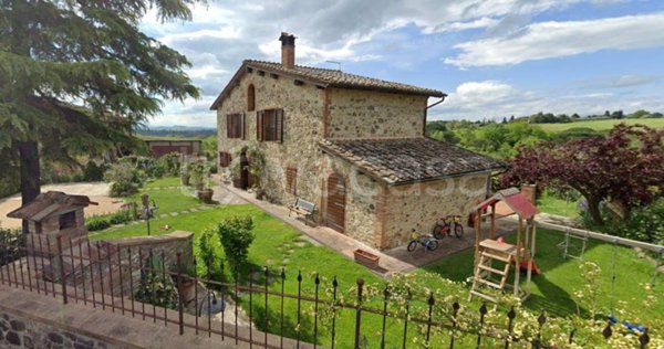 casa indipendente in vendita a Siena in zona Monteliscai