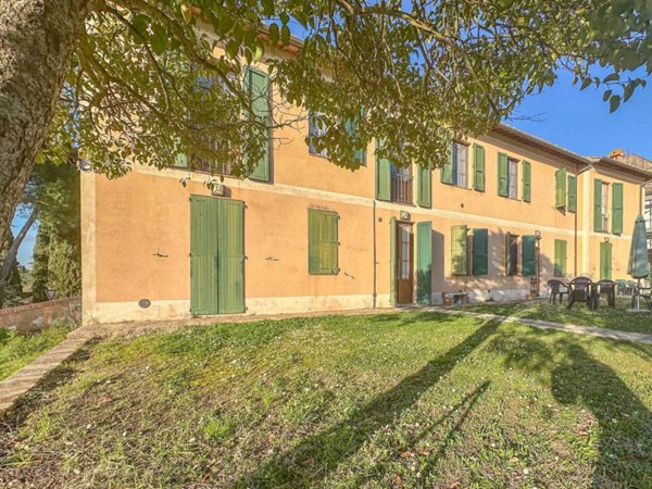 appartamento in vendita a Siena in zona Ginestreto