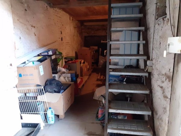 locale di sgombero in vendita a Siena in zona Centro Città