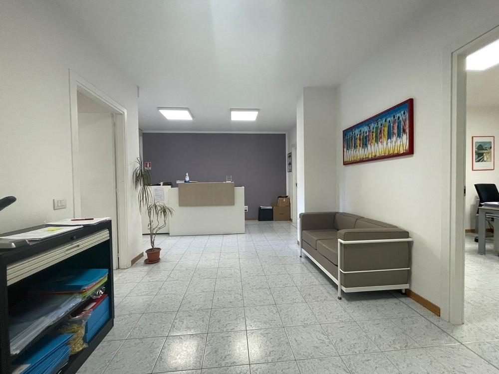 casa indipendente in vendita a Siena