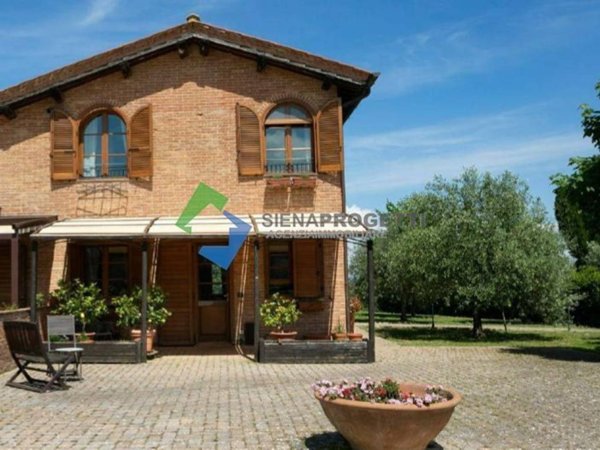 casa indipendente in vendita a Siena in zona Montalbuccio