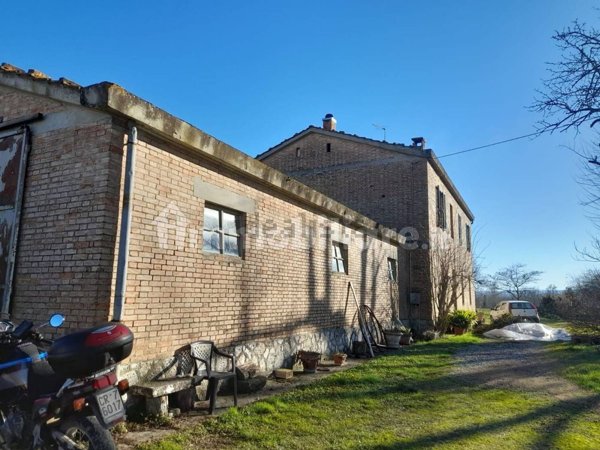 appartamento in vendita a Siena in zona Taverne d'Arbia