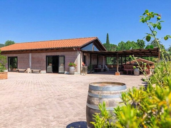 casale in vendita a Siena in zona Centro Città