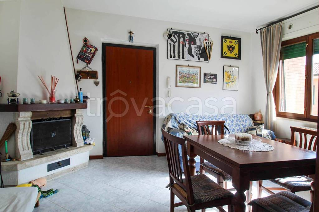 appartamento in vendita a Siena in zona Cerchiaia