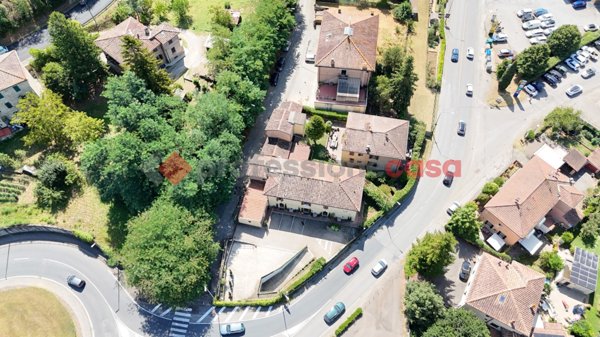 casa indipendente in vendita a Siena