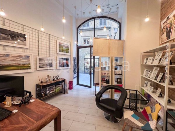 negozio in vendita a Siena