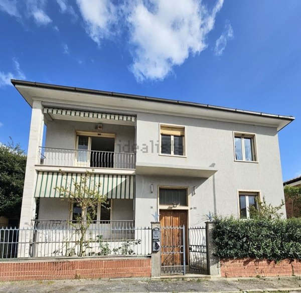 casa indipendente in vendita a Siena