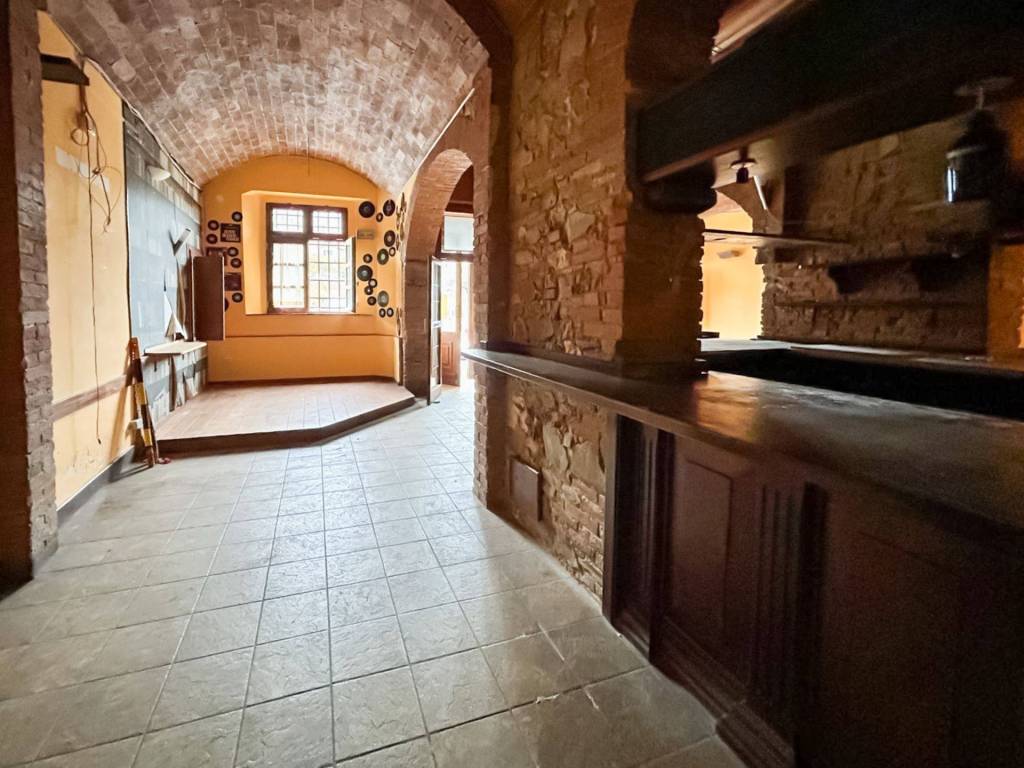 negozio in vendita a Siena in zona Centro Città