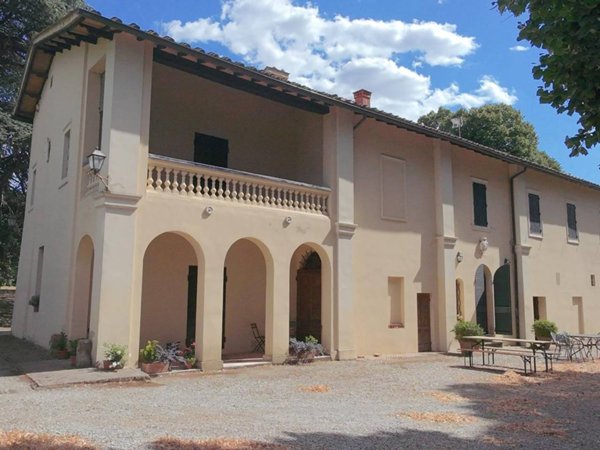 casa indipendente in vendita a Siena