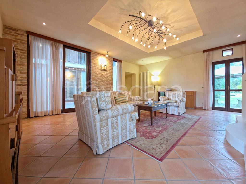 casa indipendente in vendita a Siena in zona Taverne d'Arbia