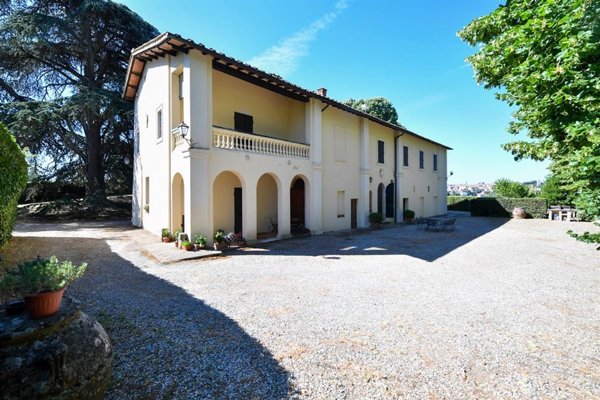 casa indipendente in vendita a Siena in zona Centro Città