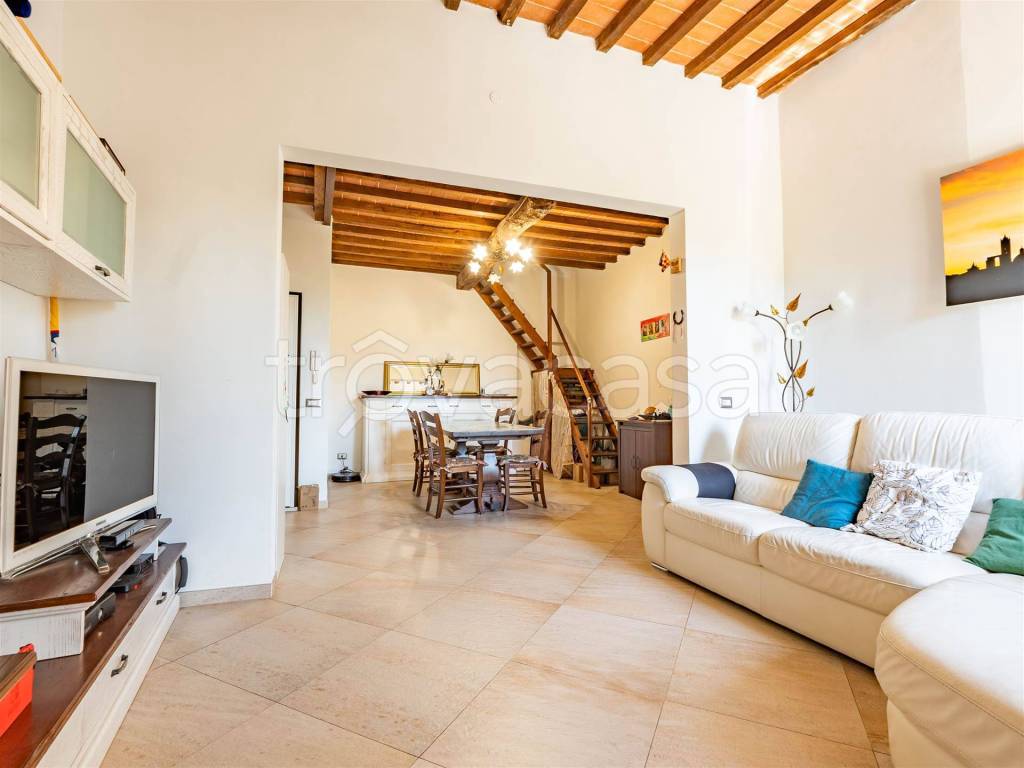 appartamento in vendita a Siena in zona Costafabbri