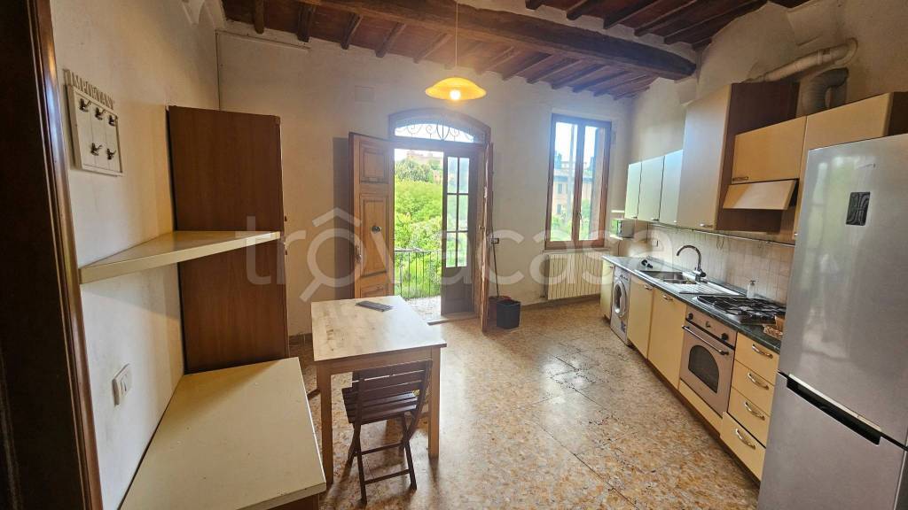 appartamento in vendita a Siena in zona Costafabbri