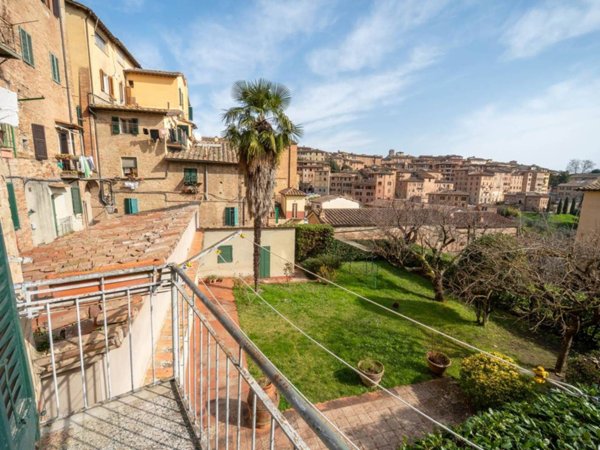 appartamento in vendita a Siena in zona Centro Città
