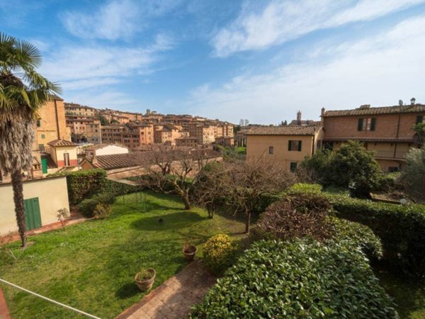 appartamento in vendita a Siena in zona Centro Città