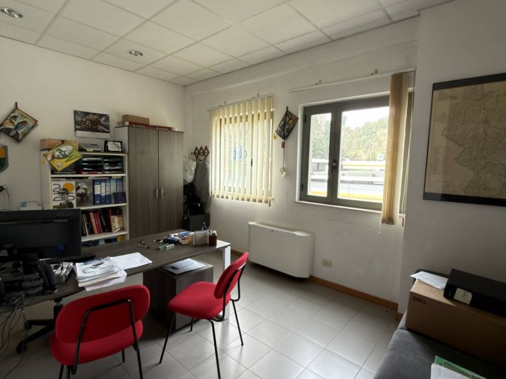 ufficio in vendita a Siena in zona Cerchiaia