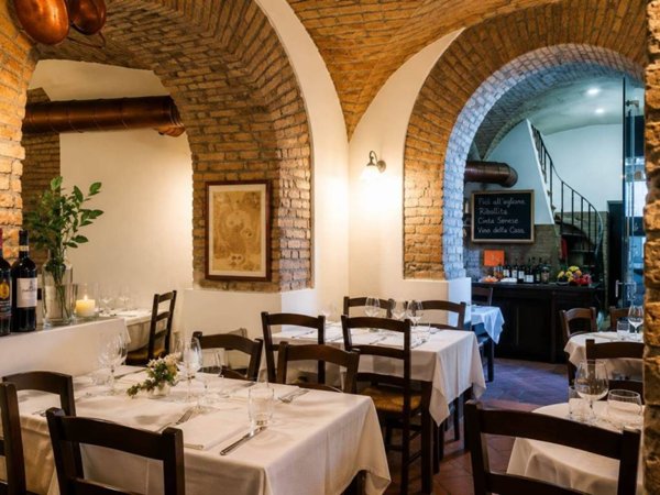 negozio in vendita a Siena in zona Centro Città