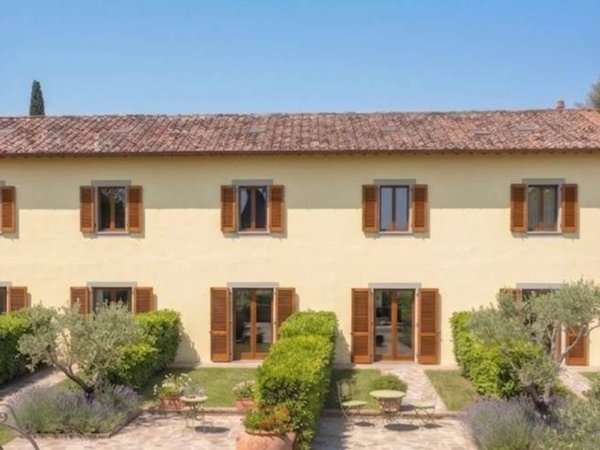 casa indipendente in vendita a Siena in zona Taverne d'Arbia