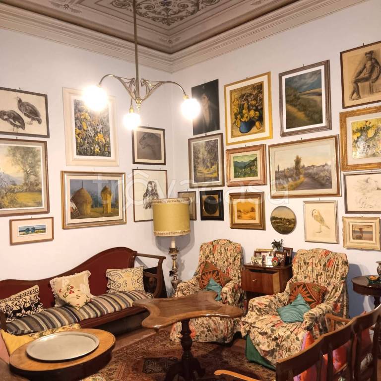 casa indipendente in vendita a Siena in zona Centro Città