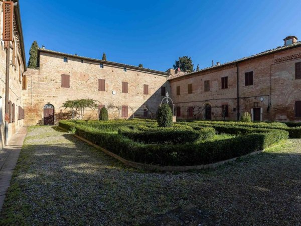 negozio in vendita a Siena in zona Costalpino