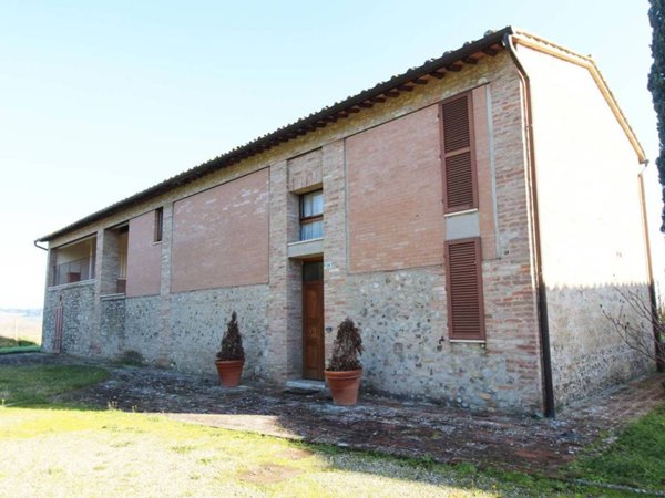 casa indipendente in vendita a Siena