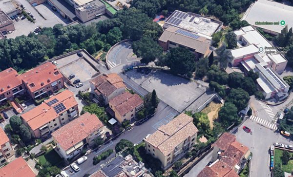 appartamento in vendita a Siena in zona Logge del Papa