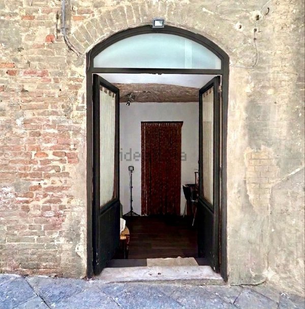 negozio in vendita a Siena in zona Centro Città
