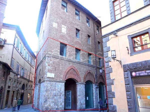 ufficio in vendita a Siena in zona Centro Città