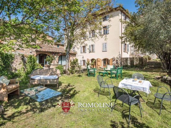 casa indipendente in vendita a Siena in zona Centro Città