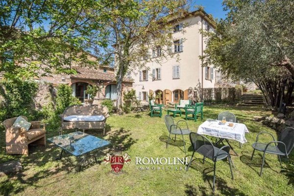 casa indipendente in vendita a Siena in zona Centro Città