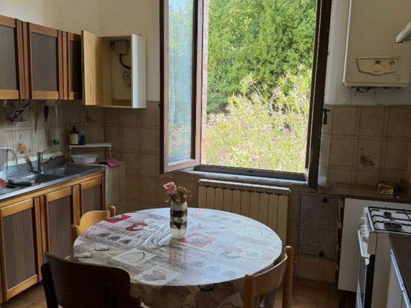 appartamento in vendita a Siena in zona Valli