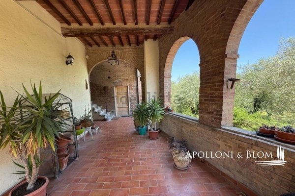 casa indipendente in vendita a Siena in zona Agazzara