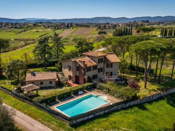 casa indipendente in vendita a Siena in zona Pieve a Bozzone