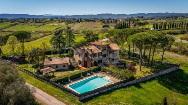 casa indipendente in vendita a Siena in zona Pieve a Bozzone