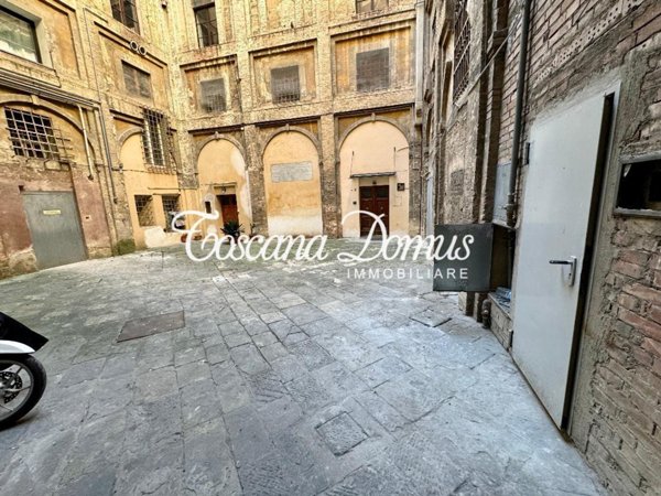 appartamento in vendita a Siena in zona Centro Città