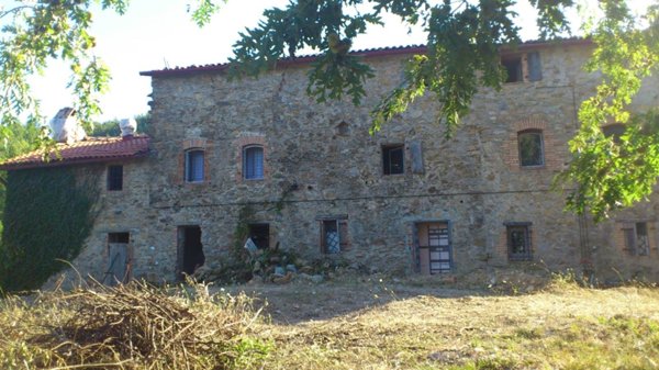 casa indipendente in vendita a Siena