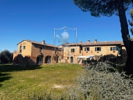 casale in vendita a Siena in zona Centro Città