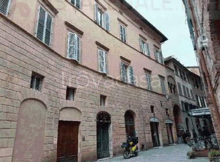 casa indipendente in vendita a Siena