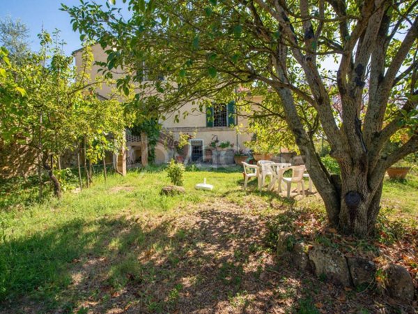 casa indipendente in vendita a Siena in zona San'Andrea a Montecchio