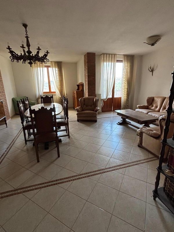 casa indipendente in vendita a Siena in zona Centro Città