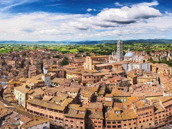 negozio in vendita a Siena in zona Centro Città