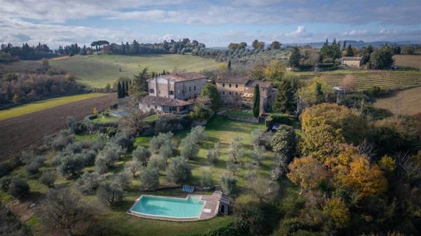 casa indipendente in vendita a Siena in zona Centro Città