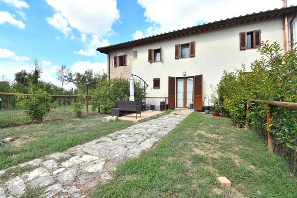 appartamento in vendita a Siena in zona Isola d'Arbia