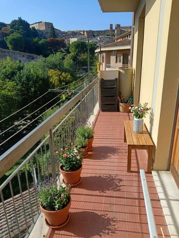 appartamento in vendita a Siena in zona Valli