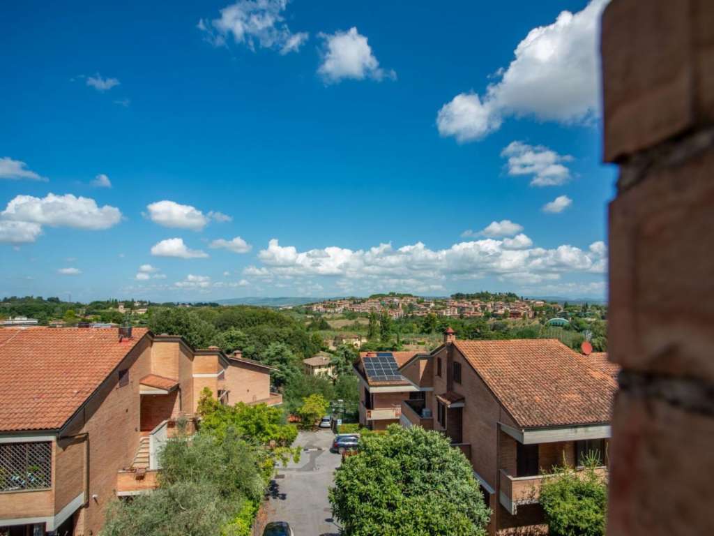 appartamento in vendita a Siena in zona Poderuccio