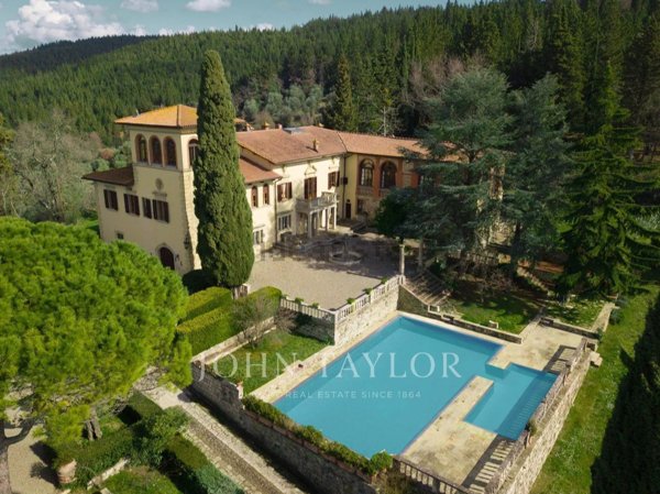 casa indipendente in vendita a Siena in zona Centro Città