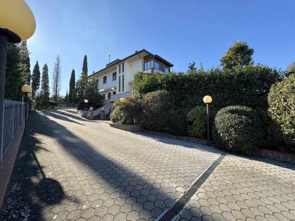 villa in vendita a Sinalunga in zona Bettolle