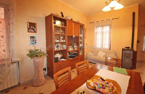 casa indipendente in vendita a Sinalunga in zona Bettolle