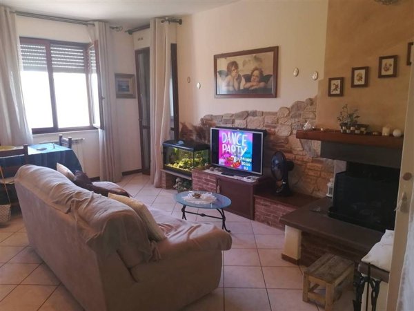 appartamento in vendita a Sinalunga